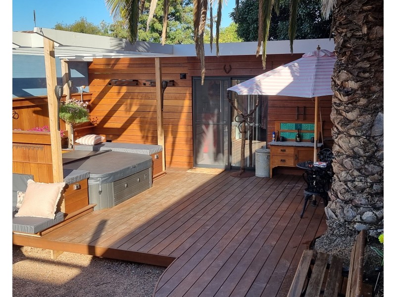 87 Napier Street, St Arnaud VIC 3478