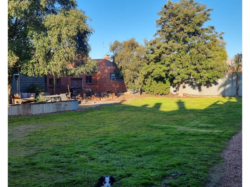 87 Napier Street, St Arnaud VIC 3478