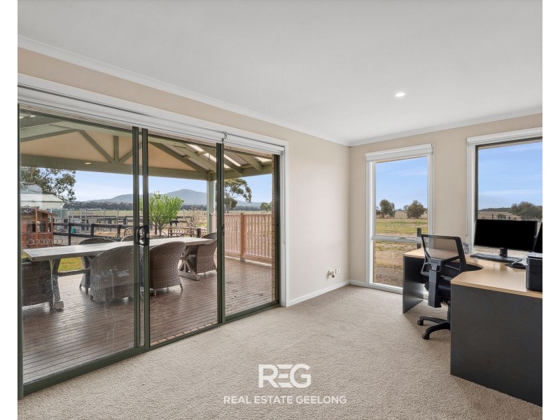 335 Peak School Road, Lara VIC 3212