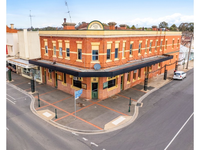 87 Napier Street, St Arnaud VIC 3478