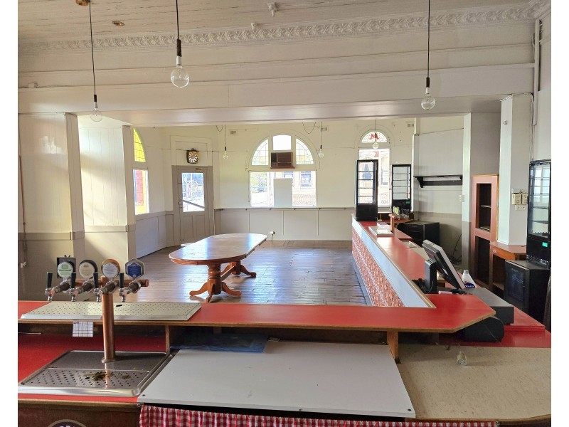 87 Napier Street, St Arnaud VIC 3478