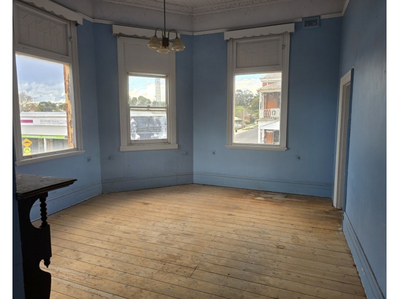 87 Napier Street, St Arnaud VIC 3478