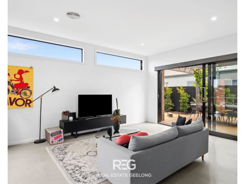 2 Gallant Road, St Leonards VIC 3223