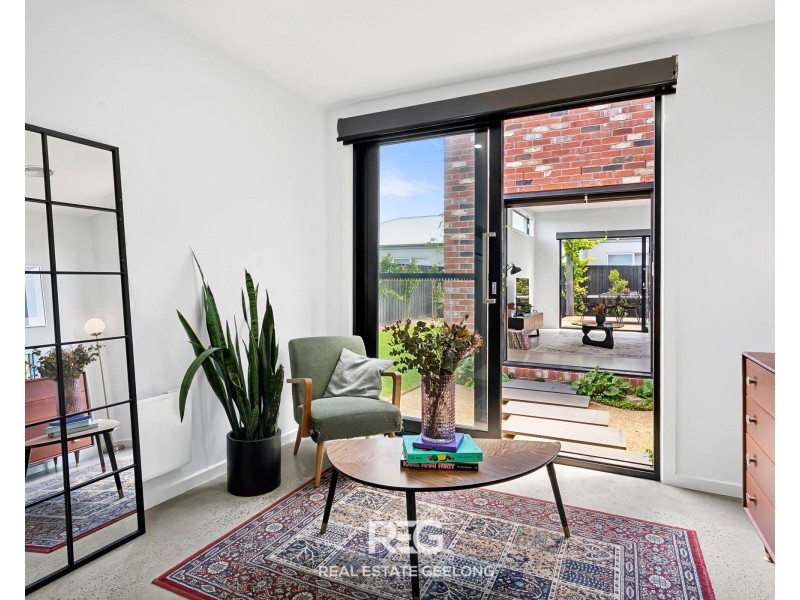 2 Gallant Road, St Leonards VIC 3223