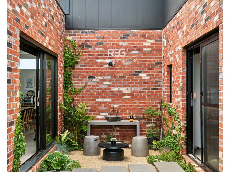 2 Gallant Road, St Leonards VIC 3223