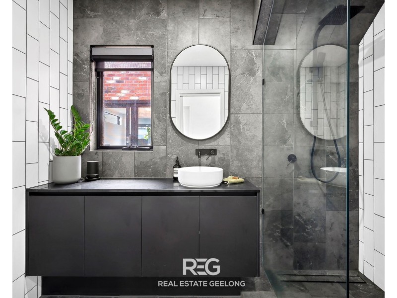 2 Gallant Road, St Leonards VIC 3223