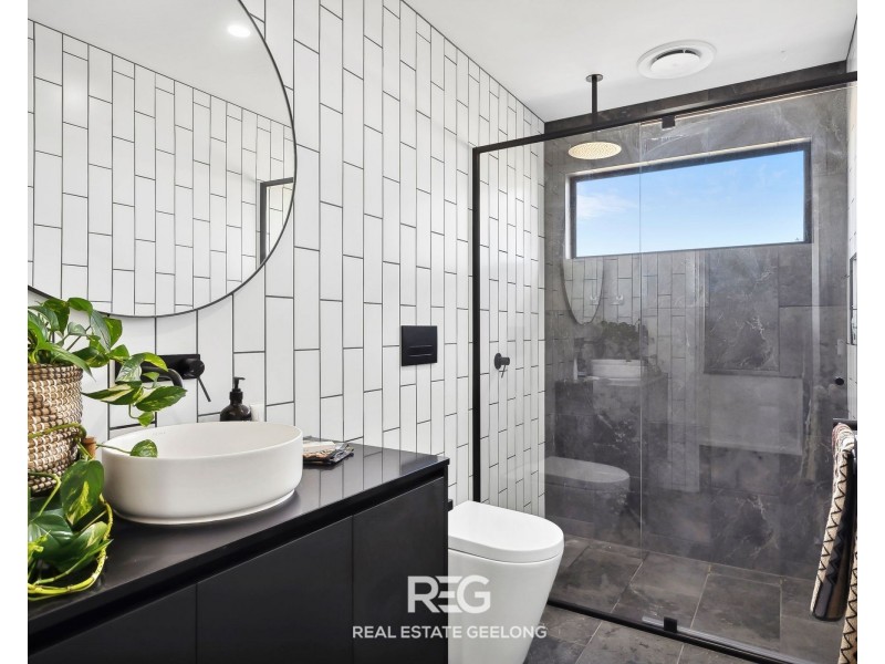 2 Gallant Road, St Leonards VIC 3223