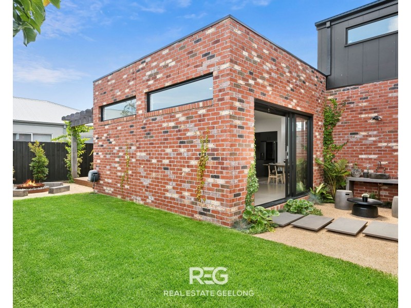 2 Gallant Road, St Leonards VIC 3223