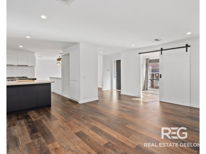 33 Ainslie Avenue, Grovedale VIC 3216