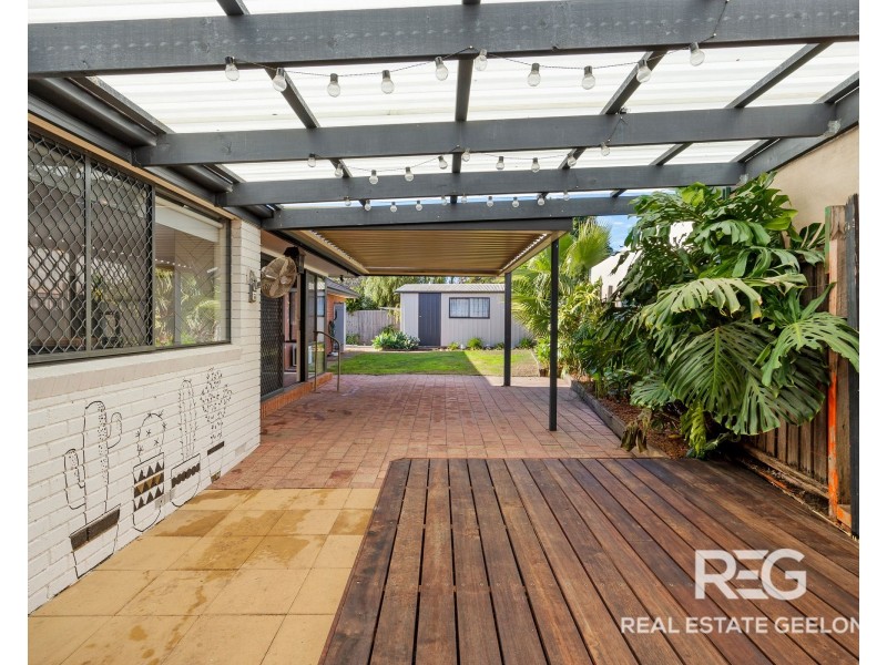 33 Ainslie Avenue, Grovedale VIC 3216