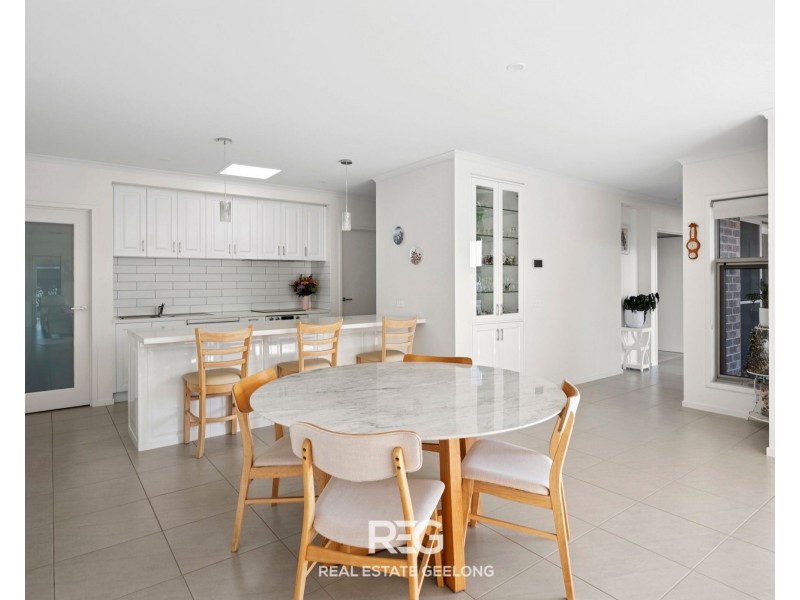 15 Clifford Street, Highton VIC 3216