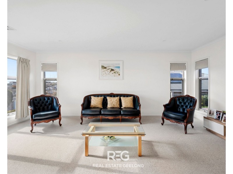 15 Clifford Street, Highton VIC 3216