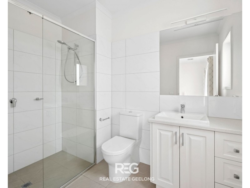 15 Clifford Street, Highton VIC 3216