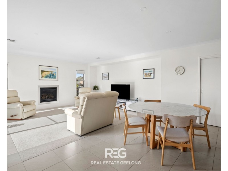 15 Clifford Street, Highton VIC 3216