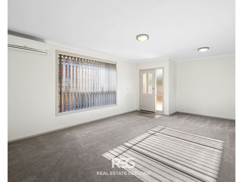 2/30 Burdoo Drive, Grovedale VIC 3216