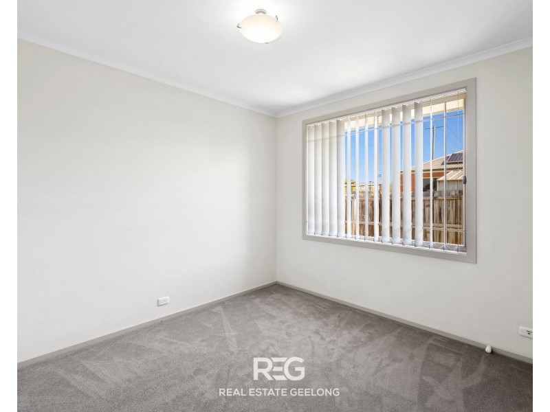 2/30 Burdoo Drive, Grovedale VIC 3216