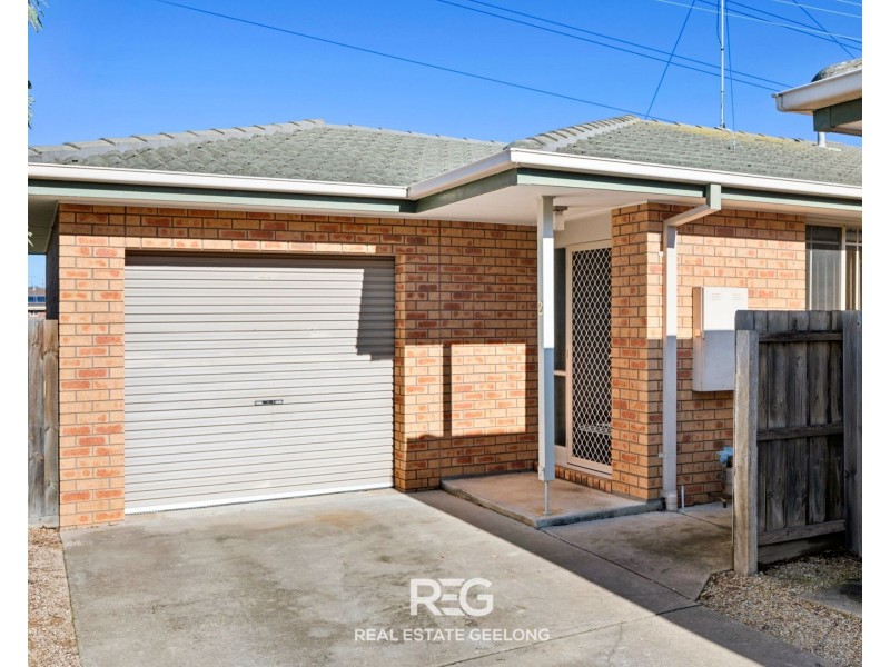 2/30 Burdoo Drive, Grovedale VIC 3216