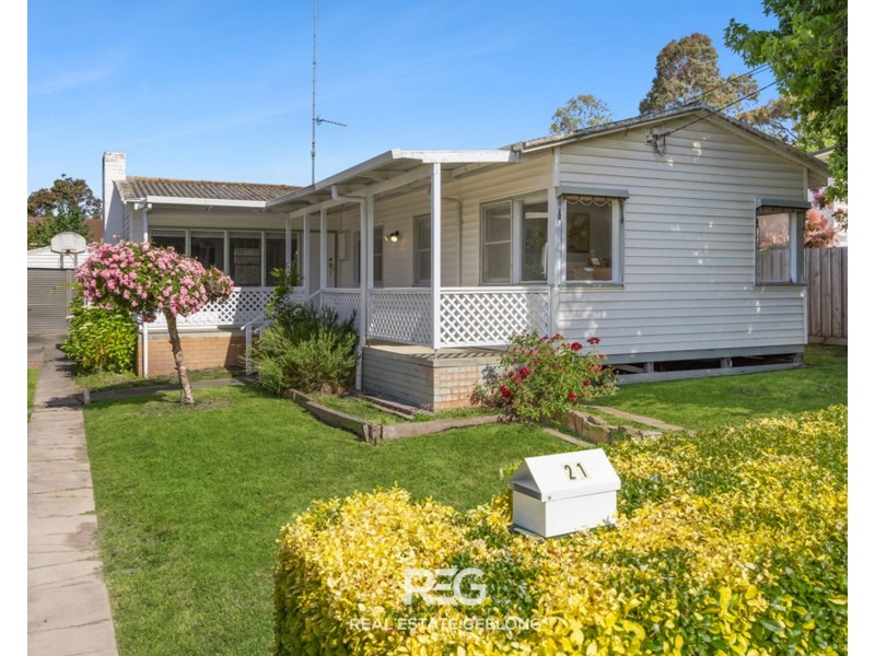 21 Arkana Avenue, Highton VIC 3216