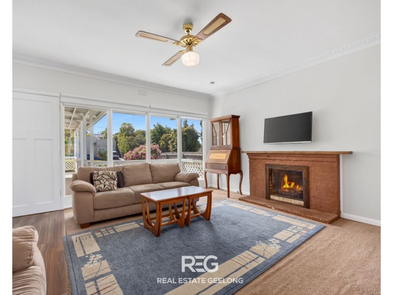 21 Arkana Avenue, Highton VIC 3216