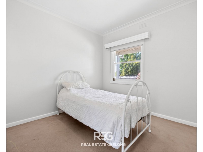 21 Arkana Avenue, Highton VIC 3216