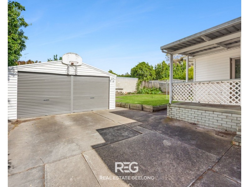 21 Arkana Avenue, Highton VIC 3216