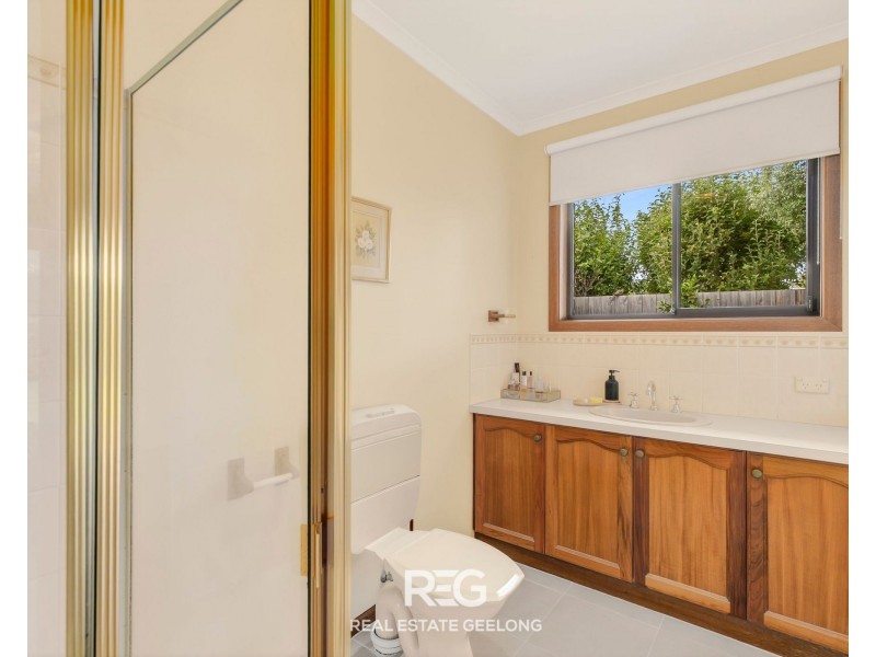 13 Greenbank Court, Leopold VIC 3224