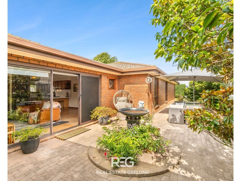 13 Greenbank Court, Leopold VIC 3224