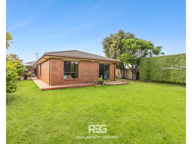 13 Greenbank Court, Leopold VIC 3224