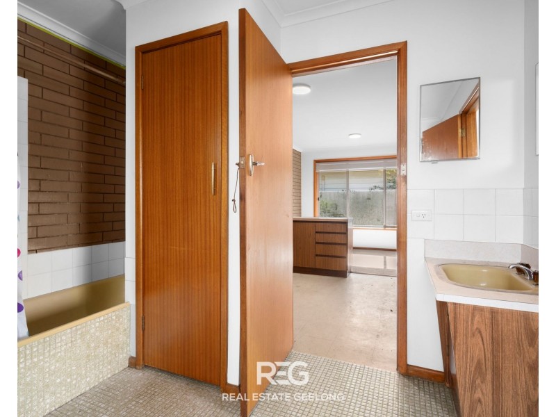 1 – 4/9 Stafford Street, Herne Hill VIC 3218
