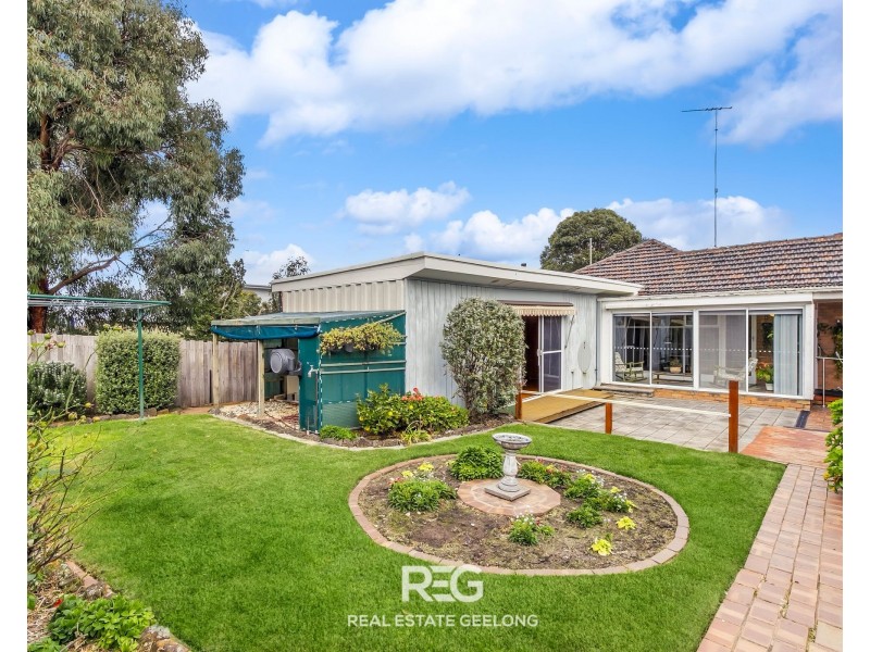 24 Cambra Road, Belmont VIC 3216