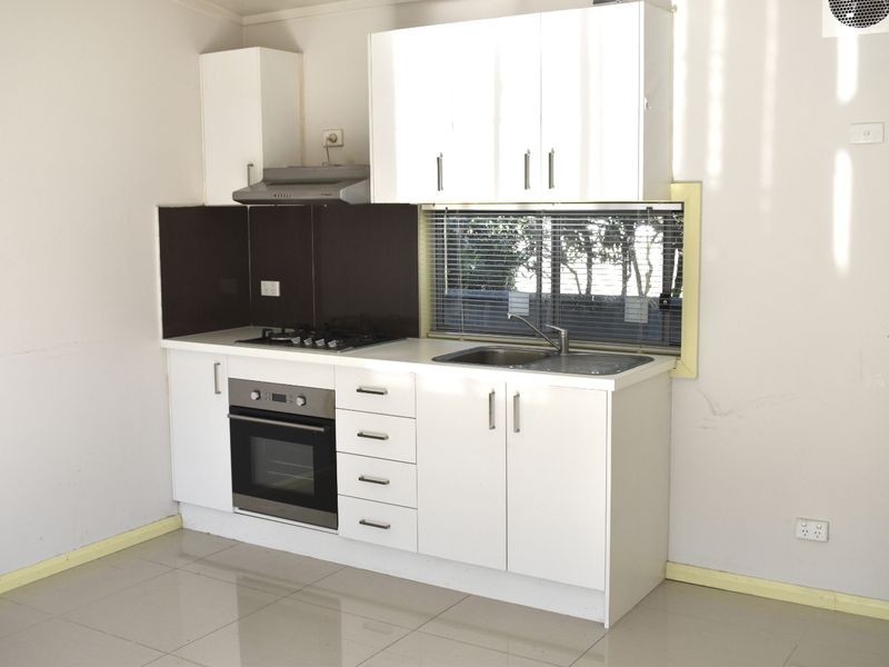 35 Granny Flat Winifred Crescent, Blacktown NSW 2148