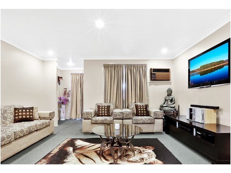 214 Eagleview Road, Minto NSW 2566