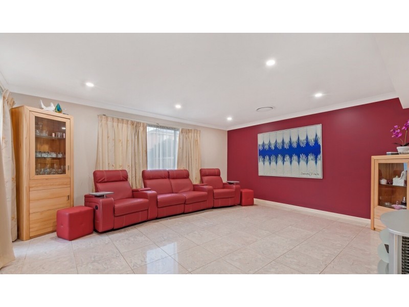 21 Ashtead Pde, Stanhope Gardens NSW 2768