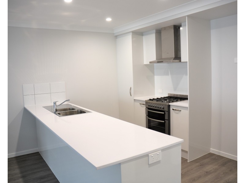 6 LIMMEN CRESCENT, South Ripley QLD 4306