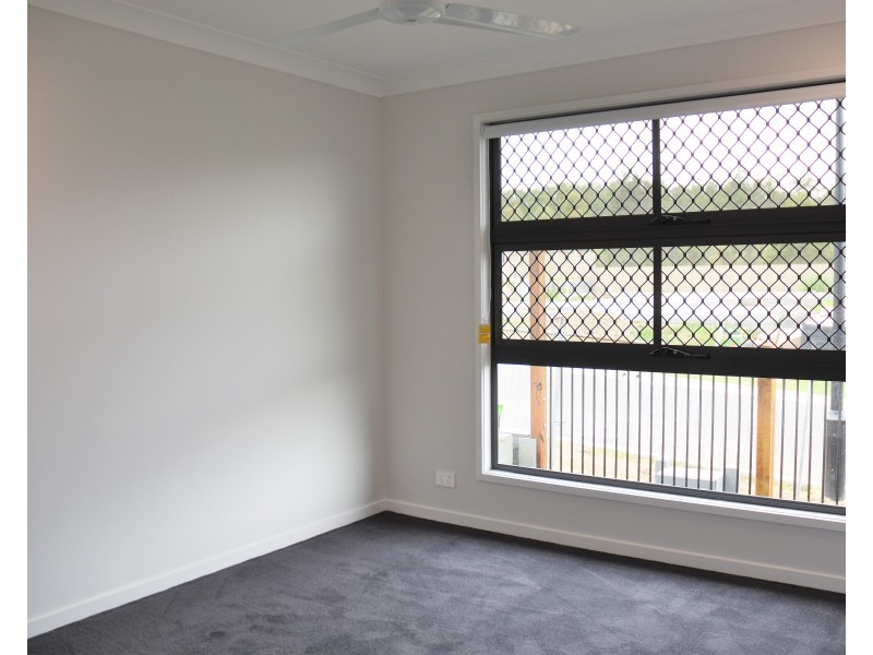 6 LIMMEN CRESCENT, South Ripley QLD 4306