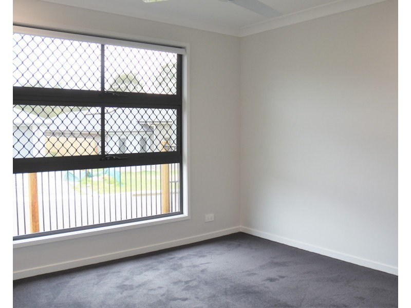 6 LIMMEN CRESCENT, South Ripley QLD 4306