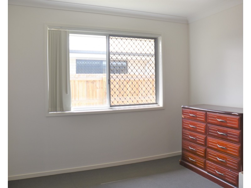 49 OXBOW CRESCENT, Lawnton QLD 4501