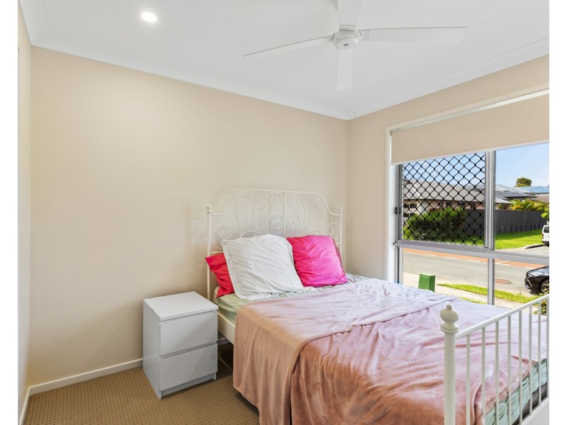 1/62 Benham avenue, Kallangur QLD 4503