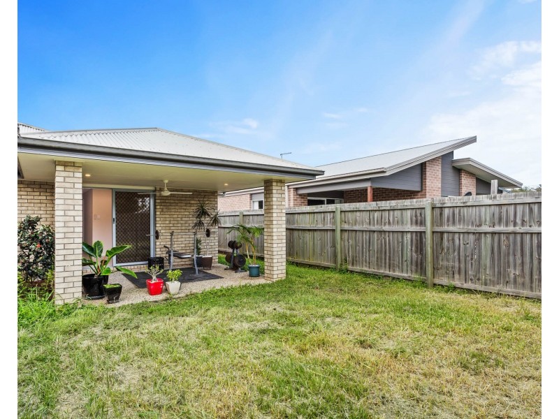 1/62 Benham avenue, Kallangur QLD 4503