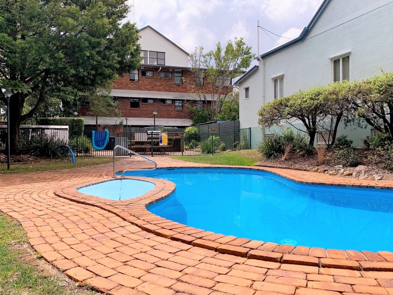 33/20 MCCONNELL STREET, Spring Hill QLD 4000