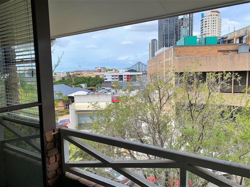 33/20 MCCONNELL STREET, Spring Hill QLD 4000