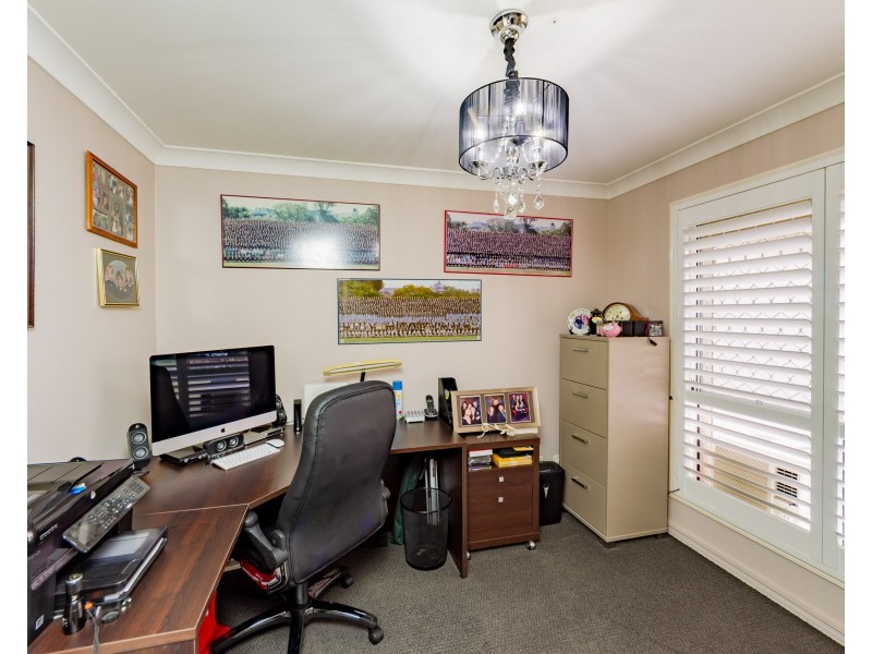 22 CHESTNUT DRIVE, Flinders View QLD 4305