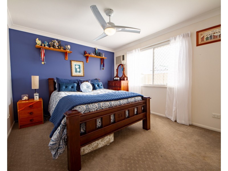 22 CHESTNUT DRIVE, Flinders View QLD 4305