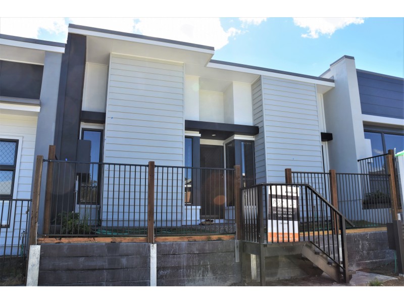 8 LIMMEN CRESCENT, South Ripley QLD 4306