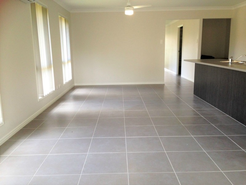 23 PYRUS PLACE, Redland Bay QLD 4165