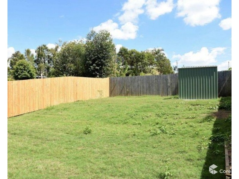18a CURRAWONG DRIVE, Birkdale QLD 4159
