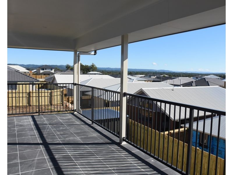 33 Crest Street, Narangba QLD 4504