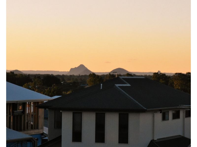 33 Crest Street, Narangba QLD 4504