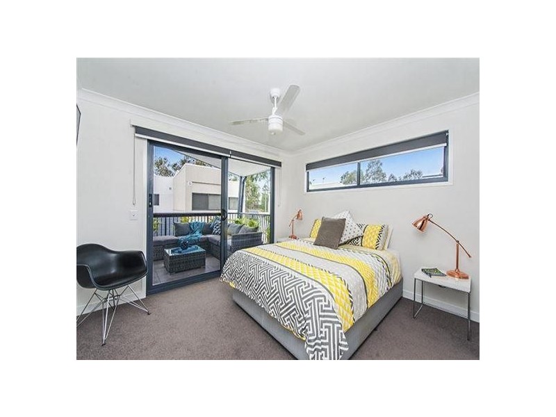 14/22 CAREEL CLOSE, Helensvale QLD 4212