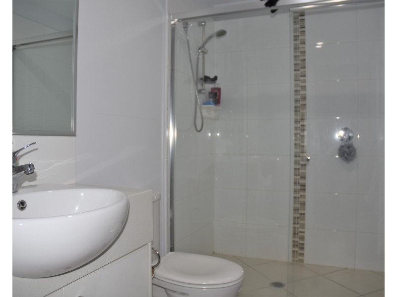 2/90 GLENALVA TERRACE, Enoggera QLD 4051